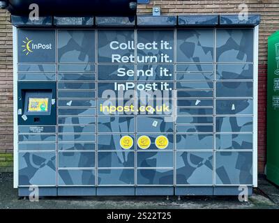Boîtes postales ou postales, casiers à colis ou machines automatiques à colis à Maghull, Merseyside Banque D'Images