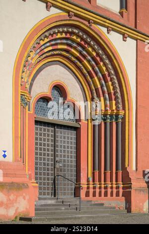 Westfassade mit Hauptportal, Dom ont créé Georg, Limburg an der Lahn, Landkreis Limburg-Weilburg, Hessen, Deutschland *** West façade with main Portal, ont créé Georges Cathedral, Limburg an der Lahn, district of Limburg Weilburg, Hesse, Allemagne Banque D'Images