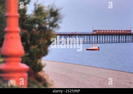 Train sur Southend Pier, Southend-on-Sea, Southend, Essex, Angleterre, ROYAUME-UNI Banque D'Images