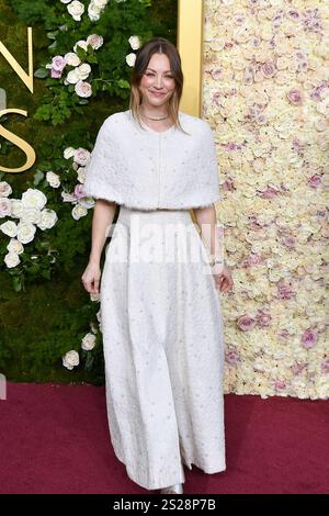 Beverly Hills, États-Unis. 06 janvier 2025. Kaley Cuoco assiste à la 82e cérémonie annuelle des Golden Globe Awards au Beverly Hilton le 05 janvier 2025 à Beverly Hills, Californie. Photo : Casey Flanigan/imageSPACE/Sipa USA crédit : Sipa USA/Alamy Live News Banque D'Images