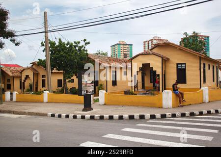 Les maisons militaires à côté de la caserne Moncada, Santiago de Cuba Banque D'Images