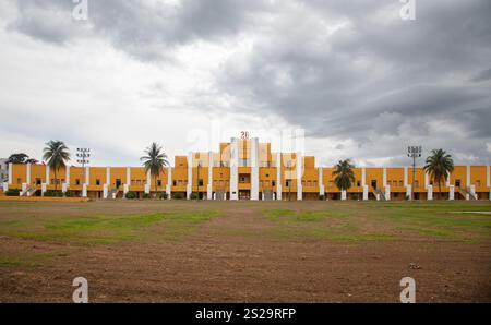 La caserne de Moncada, aujourd'hui le musée du 26 juillet avec des trous de balles, Santiago de Cuba Banque D'Images