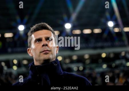 Juventus&#x2019 ; l'entraîneur-chef Thiago Motta lors du match de football de l'UEFA Champions League entre le Juventus FC et Manchester City au stade Juventus de Turin, dans le nord-ouest de l'Italie, le 11 décembre 2024. Sport - Soccer . (Photo de Fabio Ferrari/LaPresse) Banque D'Images