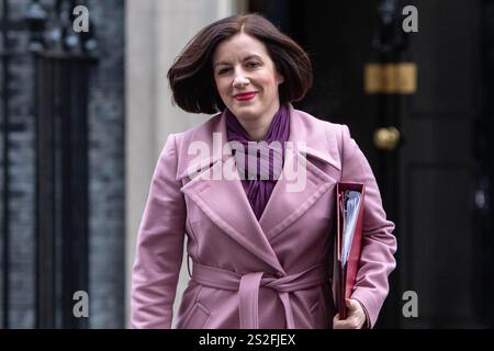 Londres, Royaume-Uni. 07 janvier 2025. La secrétaire à l'éducation Bridget Phillipson quitte Downing Street après une réunion hebdomadaire du Cabinet. Crédit : SOPA images Limited/Alamy Live News Banque D'Images