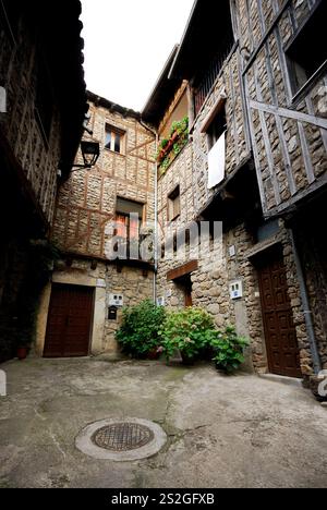 Village de San Mafrtin del Castañar, Salamanque, Espagne Banque D'Images