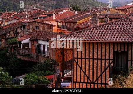 Village de San Mafrtin del Castañar, Salamanque, Espagne Banque D'Images