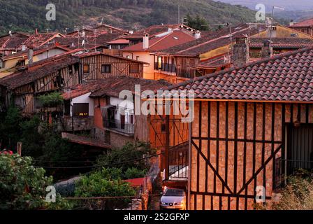 Village de San Mafrtin del Castañar, Salamanque, Espagne Banque D'Images