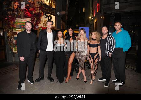 (De gauche à droite) James Tindale, Kyle Christie, Sophie Kasaei, Abbie Holborn, Chloe Ferry et Chantelle Connelly, Ricci Guarnaccio et Nathan Henry assistent à une soirée de lancement de la nouvelle série de Geordie Shore, au Thai Square Restaurant and Club, au centre de Londres. Date de la photo : mardi 7 janvier 2025. Banque D'Images