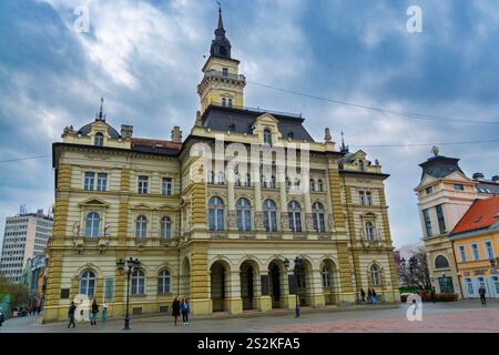 NOVI SAD, SERBIE - 16 MARS. 2024 : Hôtel de ville de la ville Banque D'Images