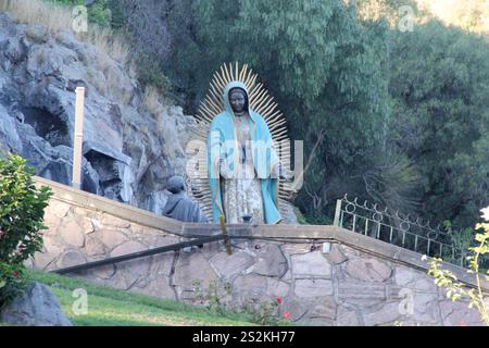 Mexico, Mexique - Nov 26 2024 : fontaine des vœux de la Basilique de la Vierge Guadalupe sur la colline de Tepeyac à Mexico Banque D'Images