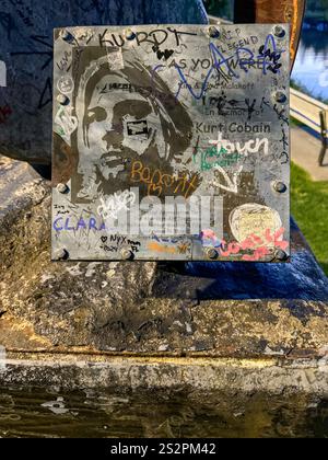 Kurt Cobain Memorial Park, situé dans la ville natale du musicien d'Aberdeen, Washington, est un hommage au légendaire chanteur de Nirvana. Banque D'Images