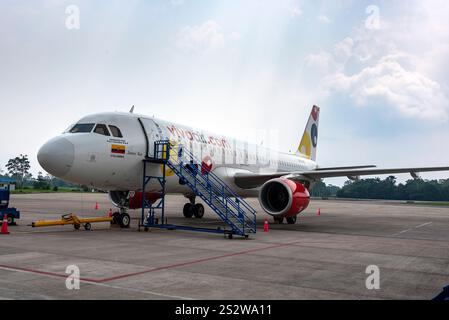 Débarquement à Leticia, rivière Amazonas, Colombie. Banque D'Images