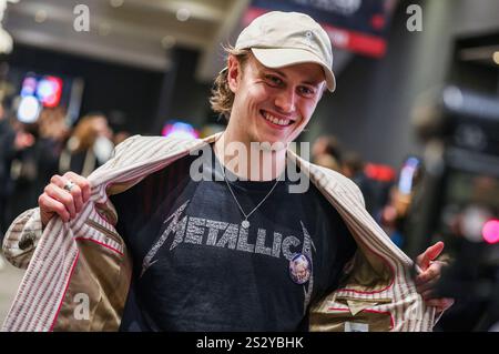 Max Schimmelpfennig BEI der Premiere des Kinofilms Fünf finger sind ne Faust im CineMotion. Berlin, 07.01.2025 *** Max Schimmelpfennig à la première du film Fünf Finger sind ne Faust au CineMotion Berlin, 07 01 2025 Foto:XM.xPatzigx/xFuturexImagex finger 5103 Banque D'Images