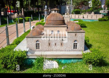 Antalya, Turquie - 16 septembre 2024, Dokuma Park, un parc populaire avec un musée en plein air de monuments turcs miniatures Banque D'Images