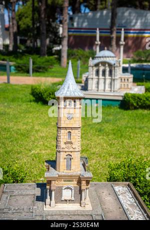 Antalya, Turquie - 16 septembre 2024, Dokuma Park, un parc populaire avec un musée en plein air de monuments turcs miniatures Banque D'Images