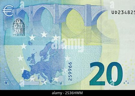 Partie de fragments de billets en euros 20 close-up avec petit bleu détails. Loi de la monnaie européenne Banque D'Images