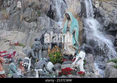 Mexico, Mexique - Nov 26 2024 : fontaine des vœux de la Basilique de la Vierge Guadalupe sur la colline de Tepeyac à Mexico Banque D'Images