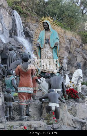 Mexico, Mexique - Nov 26 2024 : fontaine des vœux de la Basilique de la Vierge Guadalupe sur la colline de Tepeyac à Mexico Banque D'Images