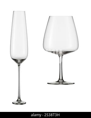verres à vin et à champagne vides isolés sur fond blanc. verres à vin et à champagne vides isolés Banque D'Images