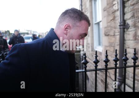L'ancien capitaine de rugby écossais Stuart Hogg arrive au Sheriff court de Selkirk, pour être condamné après avoir admis avoir maltraité sa femme séparée pendant cinq ans. Date de la photo : jeudi 9 janvier 2025. Banque D'Images