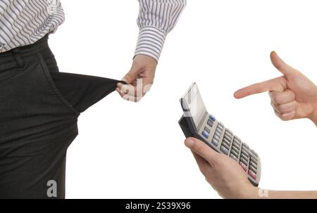 homme montrant poche vide isolé sur fond blanc. homme montrant une poche vide Banque D'Images