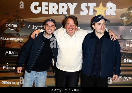 Tom Gronau, Sascha Nathan und Max Wolter beim Special screening der Comedy-Serie „Gerry Star - Der schlechteste beste Produzent aller Zeiten“ (Amazon Banque D'Images