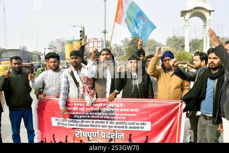 Patna, Inde. 09 janvier 2025. PATNA, INDE - 9 JANVIER : des membres de diverses organisations étudiantes manifestent en faveur des candidats BPSC au Kargil Chowk ion le 9 janvier 2025 à Patna, Inde. (Photo de Santosh Kumar/Hindustan Times/Sipa USA ) crédit : Sipa USA/Alamy Live News Banque D'Images