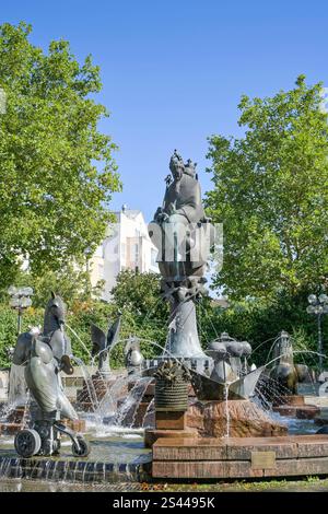 Kaiserbrunnen, Mainzer Tor, Kaiserslautern, Rhénanie-Palatinat, Deutschland *** Kaiserbrunnen, Mainzer Tor, Kaiserslautern, Rhénanie-Palatinat, Allemagne Banque D'Images