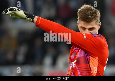 Rome, Italie. 10 janvier 2025. Jean Butez de Côme réagit lors du match de Serie A entre le SS Lazio et le Côme 1907 au stade Olimpico de Rome (Italie), le 10 janvier 2025. Crédit : Insidefoto di andrea staccioli/Alamy Live News Banque D'Images