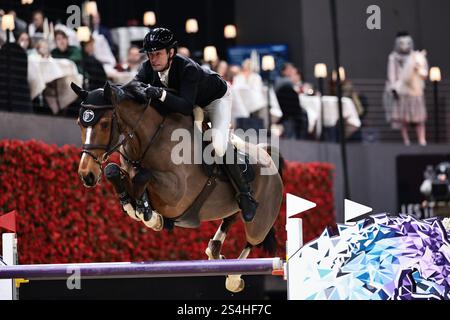 Bâle, Suisse. 12 janvier 2025. Dominik Fuhrer de Suisse avec Ghost lors de la Longines FEI Jumping World Cup™ de Bâle présentée par Bank J. Safra Sarasin au Longines CHI Classics Basel le 12 janvier 2025, Bâle, Suisse (photo par Maxime David - MXIMD Pictures) crédit : MXIMD Pictures/Alamy Live News Banque D'Images