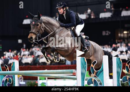 Bâle, Suisse. 12 janvier 2025. Barbara Schnieper de Suisse avec Canice lors de la Longines FEI Jumping World Cup™ de Bâle présentée par Bank J. Safra Sarasin au Longines CHI Classics Basel le 12 janvier 2025, Bâle, Suisse (photo par Maxime David - MXIMD Pictures) crédit : MXIMD Pictures/Alamy Live News Banque D'Images
