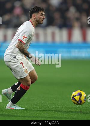 Sevilla, Espagne. 11 janvier 2025. Isaac Romero du Sevilla FC lors du match de Liga entre le Sevilla FC et le Valencia CF a joué au Ramon Sanchez Pizjuan Stadium le 11 janvier 2024 à Séville, en Espagne. (Photo de Antonio Pozo/PRESSINPHOTO) crédit : AGENCE SPORTIVE PRESSINPHOTO/Alamy Live News Banque D'Images