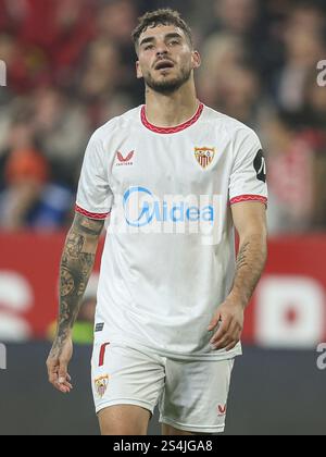 Sevilla, Espagne. 11 janvier 2025. Isaac Romero du Sevilla FC lors du match de Liga entre le Sevilla FC et le Valencia CF a joué au Ramon Sanchez Pizjuan Stadium le 11 janvier 2024 à Séville, en Espagne. (Photo de Antonio Pozo/PRESSINPHOTO) crédit : AGENCE SPORTIVE PRESSINPHOTO/Alamy Live News Banque D'Images