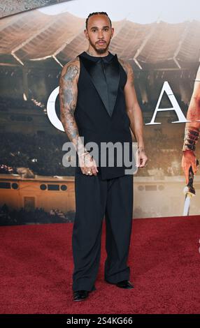 Hollywood, États-Unis. 18 novembre 2024. Le pilote de course britannique Lewis Hamilton arrive à la première de « Gladiator II » Los Angeles au TCL Chinese Theatre le 18 novembre 2024 à Hollywood, CA. © LISA OConnor/AFF-USA.com crédit : AFF/Alamy Live News Banque D'Images