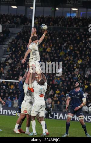 La Rochelle, France. 12 janvier 2025. 7 Oscar Jégou du stade Rochelais lors de la Coupe des Champions, match de rugby de la poule 2 entre le stade Rochelais (la Rochelle) et le Leinster Rugby le 12 janvier 2025 au stade Marcel Deflandre à la Rochelle, France - photo Laurent Lairys/ABACAPRESS. COM Credit : Abaca Press/Alamy Live News Banque D'Images