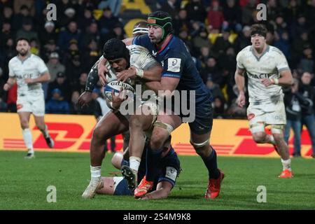 La Rochelle, France. 12 janvier 2025. 13 Ulupano Seuteni du stade Rochelais lors de la Coupe des Champions, match de rugby de la poule 2 entre le stade Rochelais (la Rochelle) et le Leinster Rugby le 12 janvier 2025 au stade Marcel Deflandre à la Rochelle, France - photo Laurent Lairys/ABACAPRESS. COM Credit : Abaca Press/Alamy Live News Banque D'Images