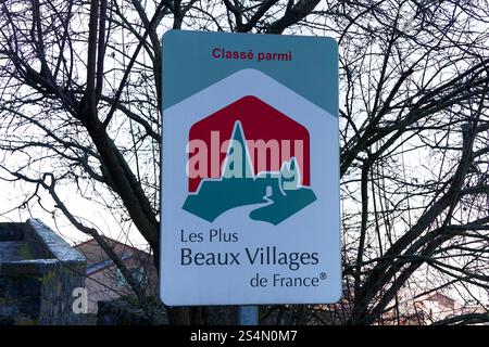 Usson France. 28 décembre 2024. Orgues de basalte le 28 décembre 2024 à Usson, France. Crédit : Gerard Crossay/Alamy Stock photo Banque D'Images