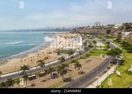Côte du district de Chorrillos - Lima, Pérou Banque D'Images