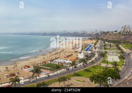 Côte du district de Chorrillos - Lima, Pérou Banque D'Images