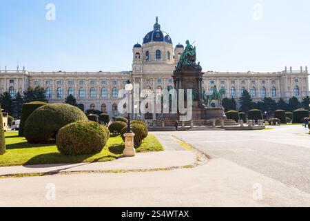 Voyage à Vienne - Maria Theresien Platz avec Maria Theresa Monument et Kunsthistorisches Museum (Musée d'histoire de l'Art, Musée des Beaux-Arts), Banque D'Images
