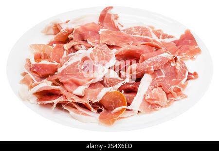 Plusieurs tranches de jambon sec sur plaque blanche isolé sur fond blanc Banque D'Images