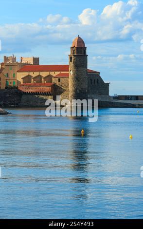 Église Notre Dame des Anges (Notre-Dame-des-Anges) soirée d'afficher, Collioure, France. Construit entre 1684 et 1691. Banque D'Images