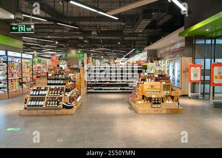Shenzhen, Chine - 06 février 2019 : vue intérieure du supermarché blt à Shenzhen. Banque D'Images