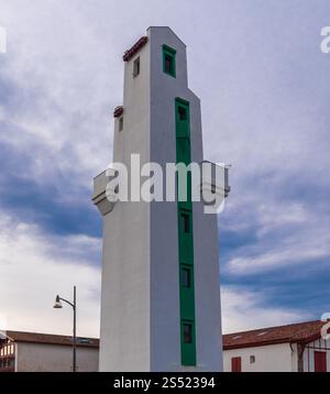 Le phare de Ciboure, pays Basque, France Banque D'Images