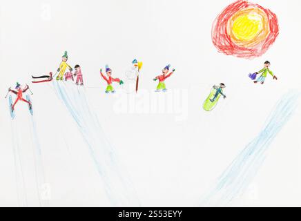 Les enfants jouent sur la colline de neige sous le soleil de la journée d'hiver à la main par des crayons de couleur sur papier blanc Banque D'Images