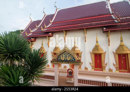 Le Wat Bot muang dans la vieille ville de la ville de Chanthaburi dans le nord de la Thaïlande. Thaïlande, Chanthaburi, novembre 2018. THAÏLANDE CHANTHABURI Banque D'Images
