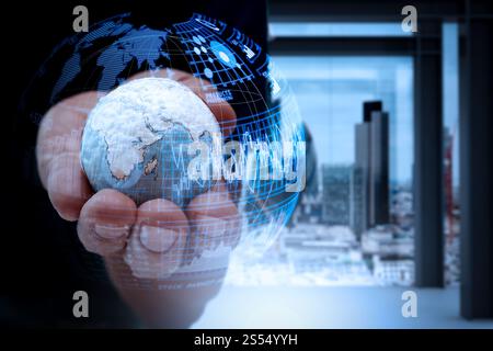 Intelligence (BI) et analyse commerciale (BA) avec tableau de bord d'indicateurs de performance clés (KPI) dans le monde VR forme concept.Business Hand show Banque D'Images