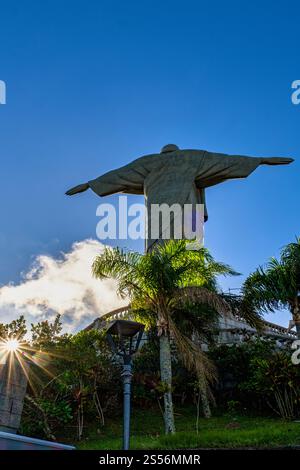 La statue du Christ Rédempteur, l'un des monuments les plus emblématiques de Rio de Janeiro, a commencé à être construite en 1922 et a été inaugurée en 1931. Prenez Banque D'Images