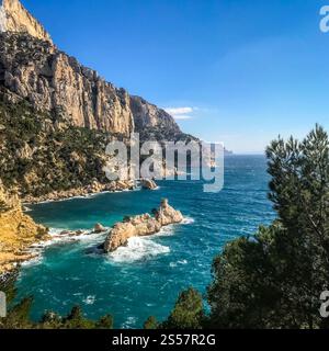 Calanques paysage marin et montagnes, calanques de marseille, France. Calanques, calanques de marseille Banque D'Images
