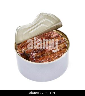 Boîte ouverte de sardines en conserve sur fond blanc. Boîte ouverte de sardines en conserve Banque D'Images